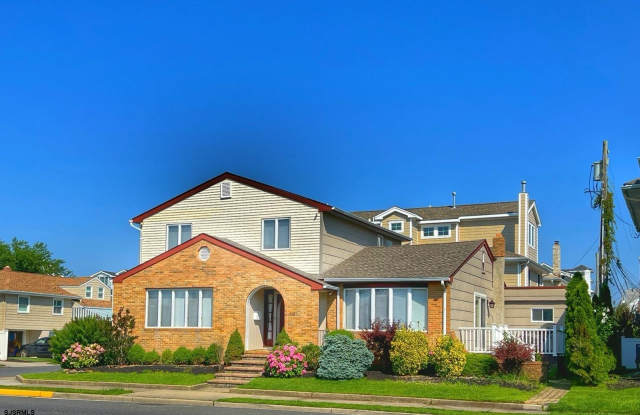 9011 Ventnor Ave - 9011 Ventnor Avenue, Margate City, NJ 08402