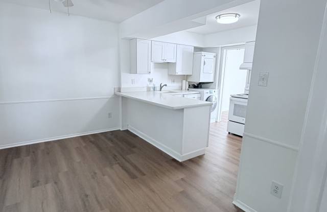 14575 Golden Oak Road Gallery 2