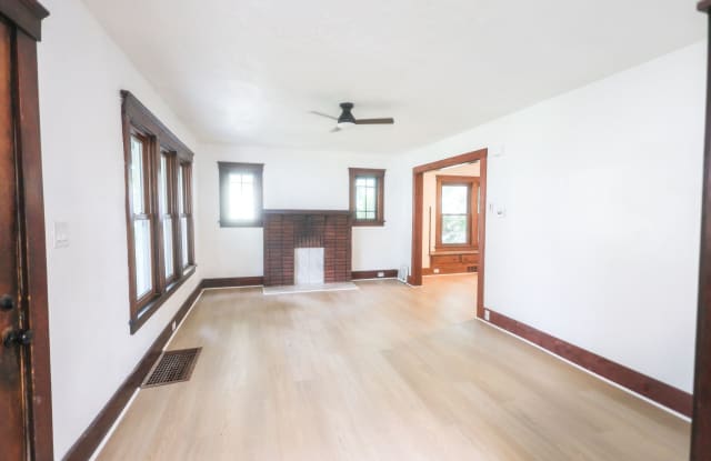Welcome to 1119 W 11th Street, Lorain! Gallery 3