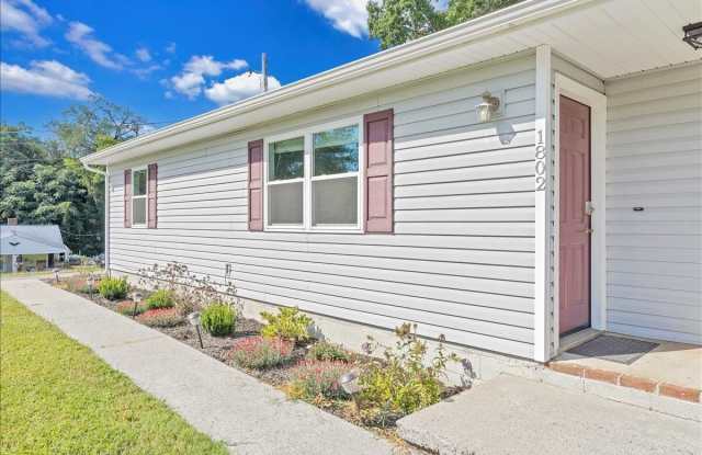 1802 Edmund AVE NE - 1802 Edmund Avenue Northeast, Roanoke, VA 24012