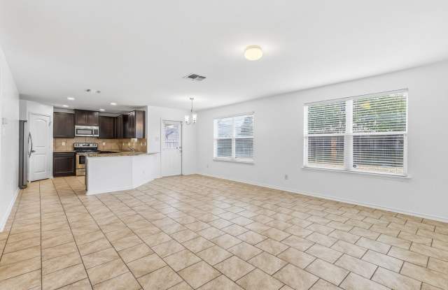 3906 MEDINA BR Gallery 4
