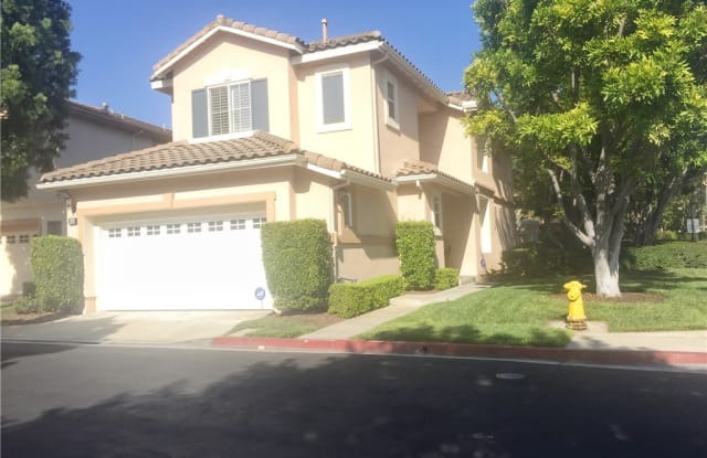 22 Santa Catalina Aisle - 22 Santa Catalina Aisle, Irvine, CA 92606