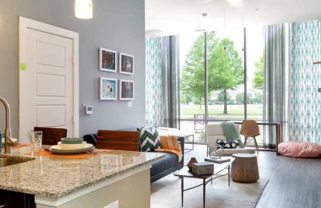 1830 Simond Ave Gallery 2