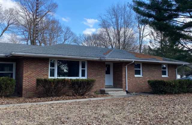 4br 2bth 2cg Gallery 4