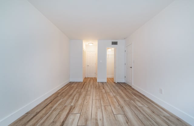 Miami Shores Luxury Apartments Gallery 4