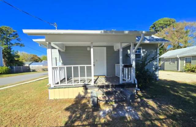 9447 Peachtree Street photos photos