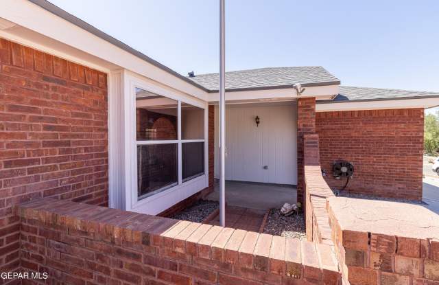 1008 FALCON HEAD Lane Gallery 4