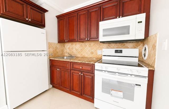 2901 Middle River Dr Gallery 4