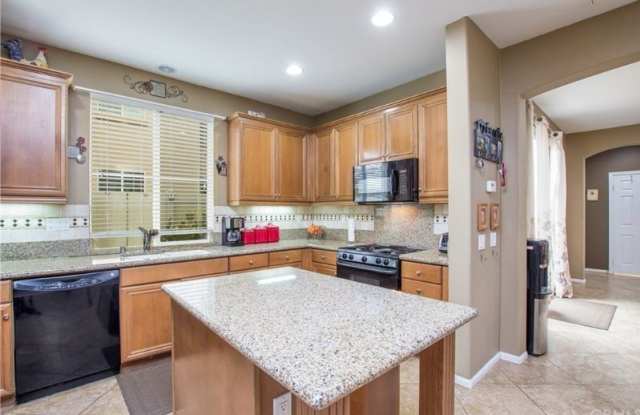 27640 VERBENA CT Gallery 3