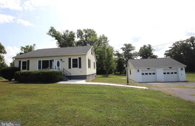 12113 WALNUT POINT Road photos photos