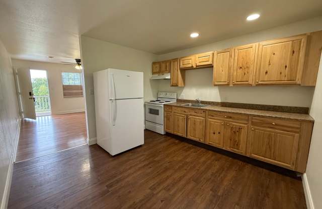 McFarland Ridge Apts Gallery 3