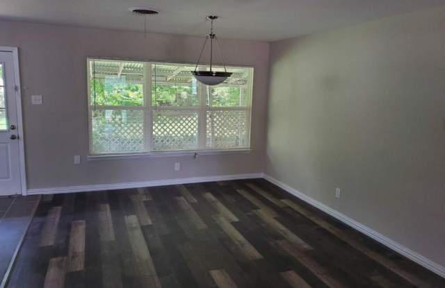 5305 Santa Rosa Drive Gallery 4