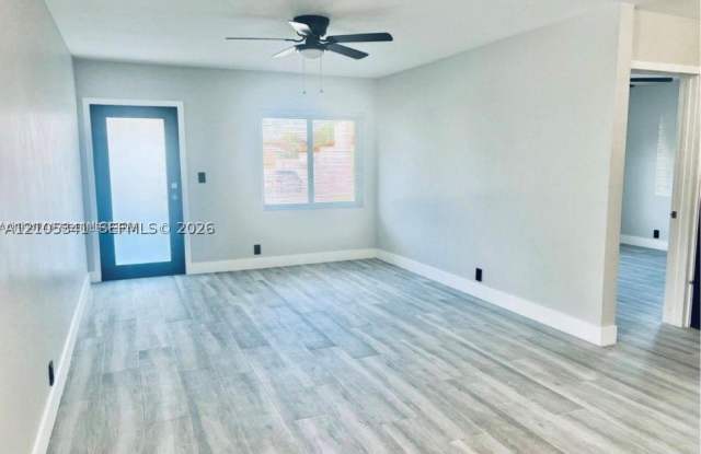 3110 SW 19th Ter Gallery 3