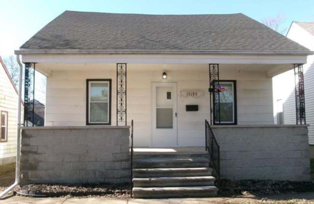 Cute 3 Bedroom Bungalow photos photos