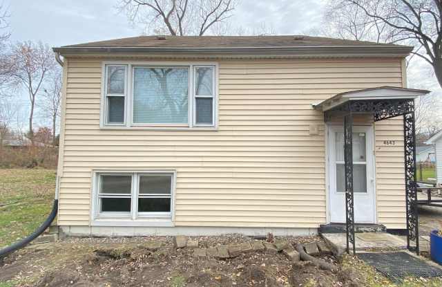 4 Bed 1.5 Bath Home In Gary - 4643 Hayes Street, Lake County, IN 46408