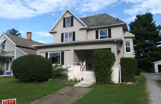 445 3rd St Nw photos photos