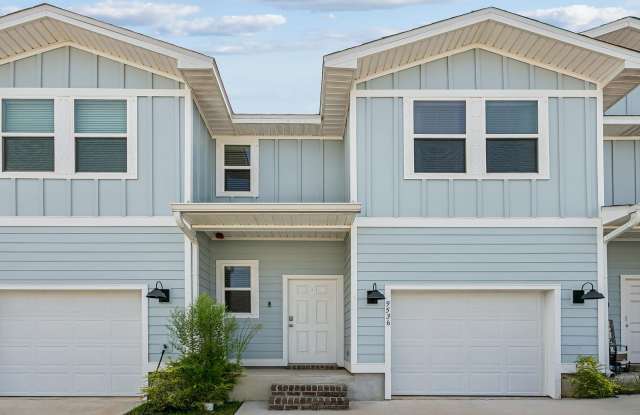 Gated Community | Community Pool | Lawn Care Included | Minutes to Navy Federal! Gallery 1