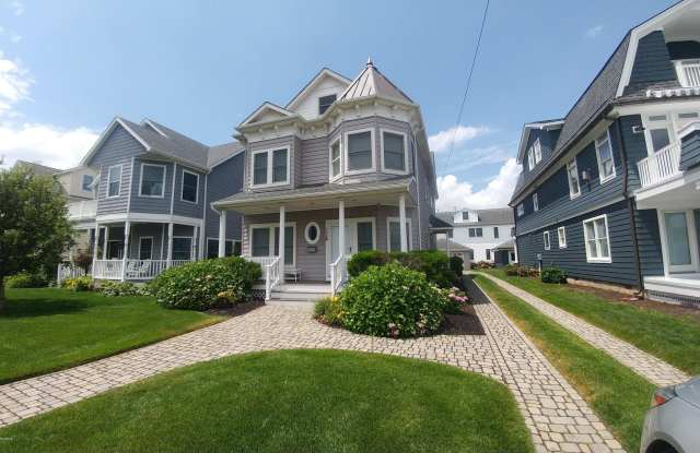 209 1st Avenue photos photos