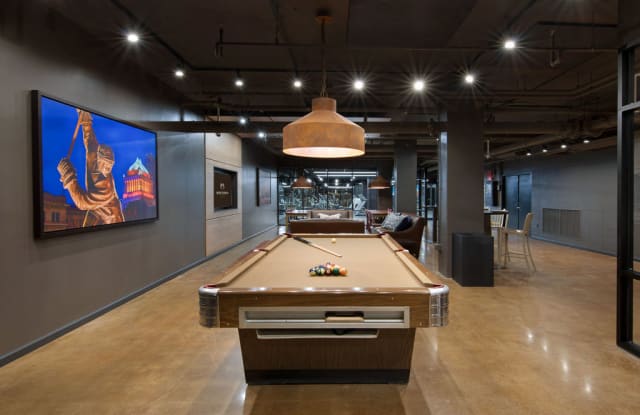 Midtown 300 Gallery 4