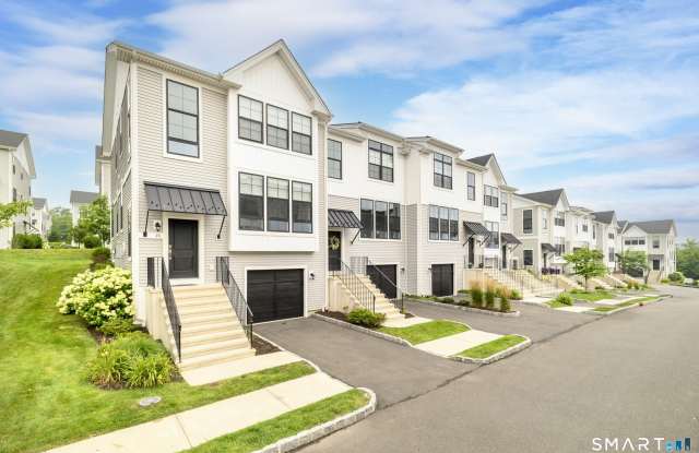 15 E Cross Trail Gallery 3