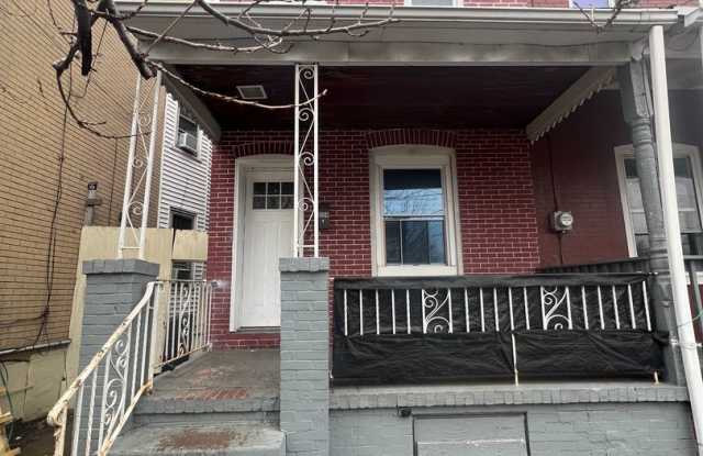 3 Bedroom Home for rent! - 354 Cleveland Avenue, Trenton, NJ 08629