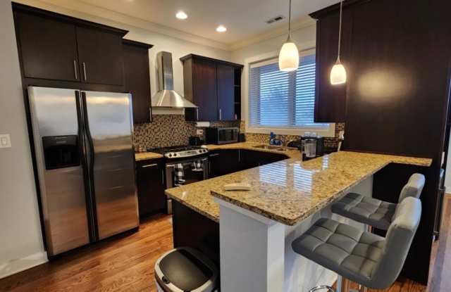 Breathtaking, 2-Bedroom, 2-Bath Condo Near Medical District photos photos