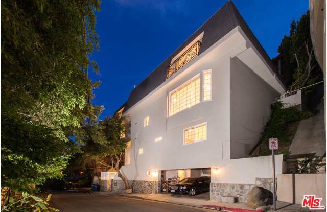 9958 WESTWANDA Drive Gallery 2