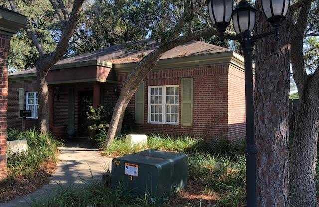 1186 Eglin Parkway photos photos