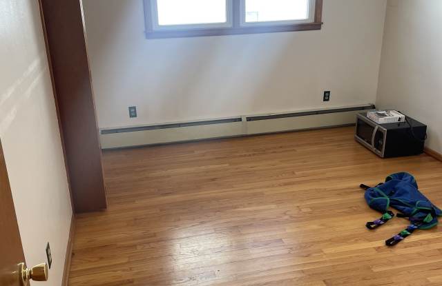 955 Thorme St photos photos