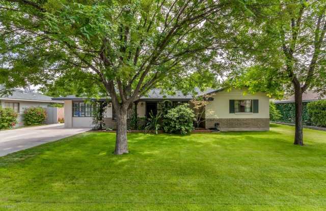 6713 N 14TH Drive Gallery 2
