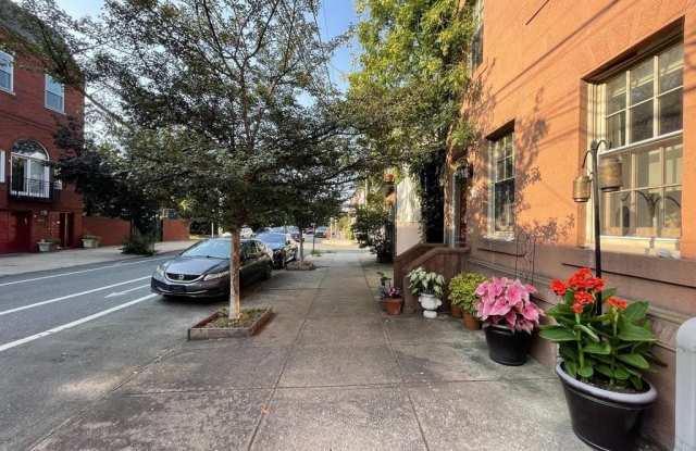 790 S FRONT STREET Gallery 2