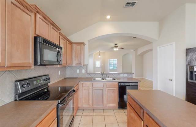 1024 Shackelford Lane Gallery 3