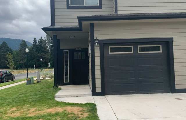 2BED2.5 BATH-TOWNHOME IN A QUIET NEIGHBORHOOD photos photos