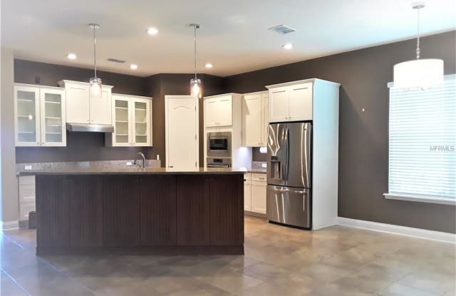 13701 HEANEY AVENUE Gallery 3