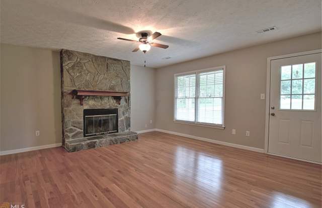 408 Ironwood Gallery 3