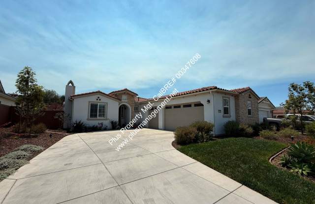 Beautiful Newer Meadows at Rice Ranch Single Story Fully Furnished Home in Orcutt - 1338 Joshua Court, Orcutt, CA 93455