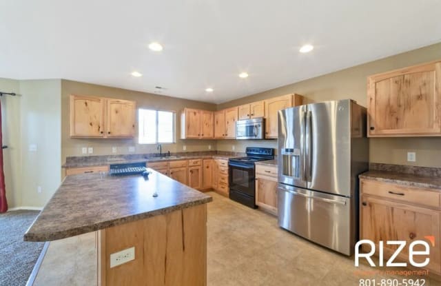 3082 W 400 S - 3082 West 400 South, Lehi, UT 84043