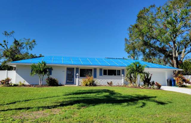 Annual Turnkey furnished renovated 3/2 pool home in South Gate photos photos