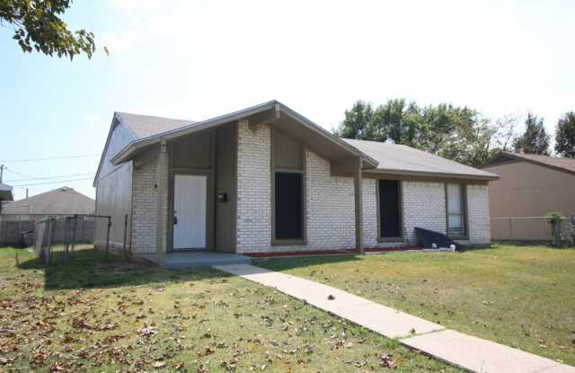 9720 Faircloud Dr - 9720 Faircloud Drive, Dallas, TX 75217