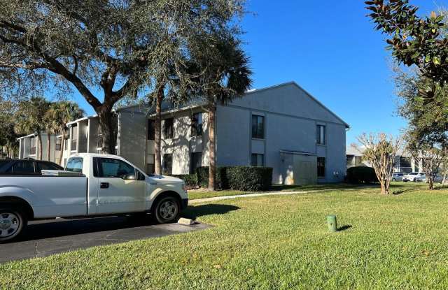 1324 S PINE RIDGE Circle Gallery 4