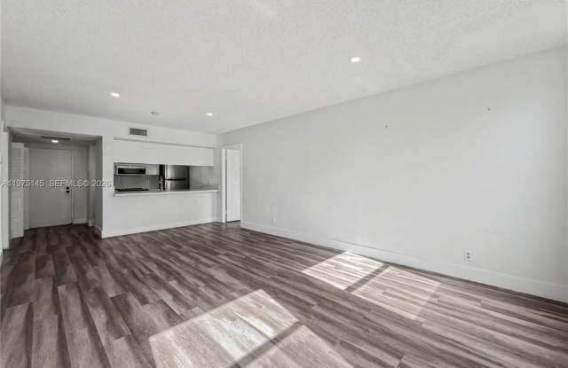 8120 Geneva Ct photos photos