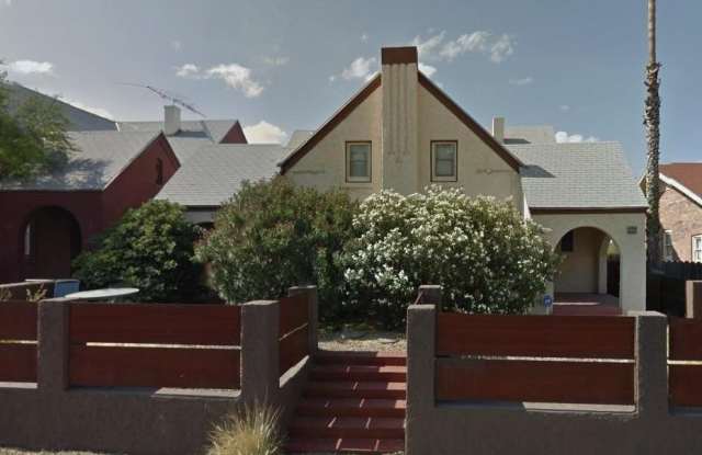 914 E 6Th Street photos photos