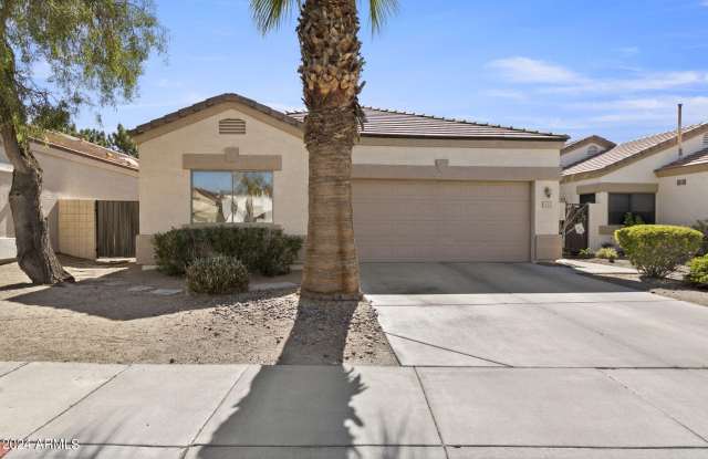 3243 E MALDONADO Drive Gallery 1