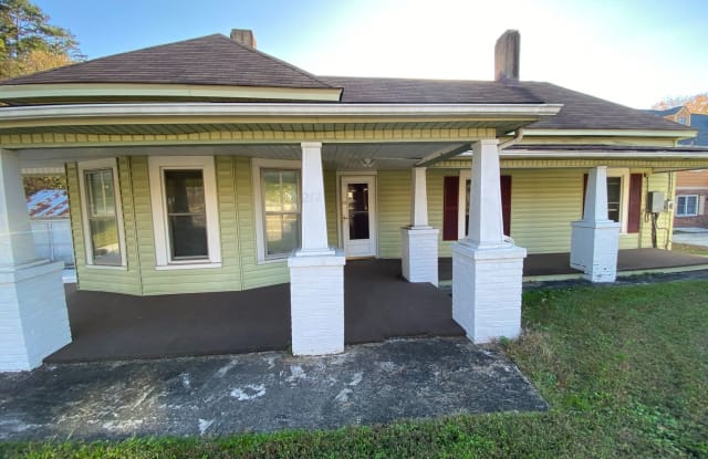 212 Oakdale - 212 Oakdale Road, Jamestown, NC 27282