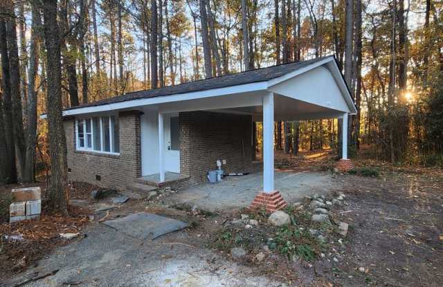 Chapel Hill / 2BR House off Homestead AVAILABLE NOW - 307 Homestead Road, Orange County, NC 27516