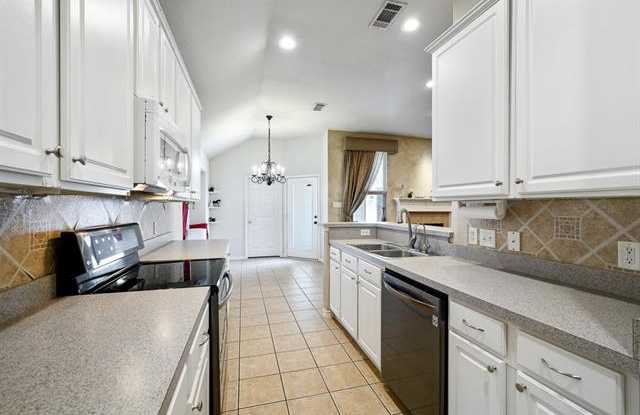 1705 Bur Oak Drive Gallery 3