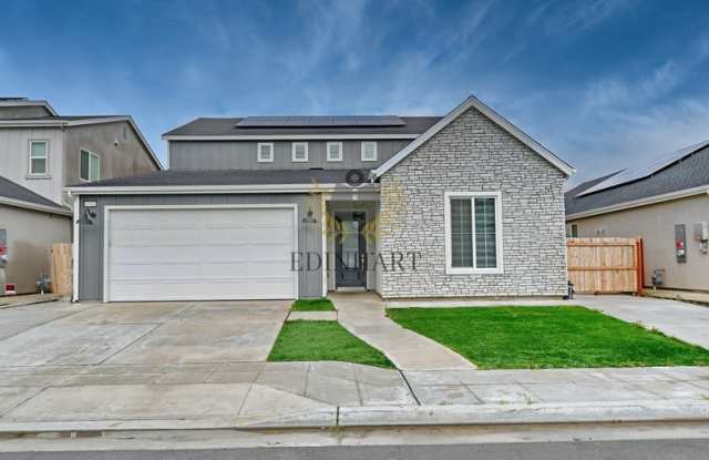 6342 East Robinson Avenue - 6342 East Robinson Avenue, Fresno, CA 93727