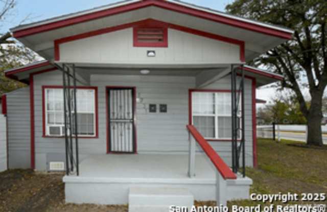 1731 E Carson St photos photos