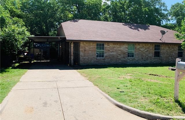 1100 Oak Knoll Drive - 1100 Oak Knoll Drive, Fort Worth, TX 76117
