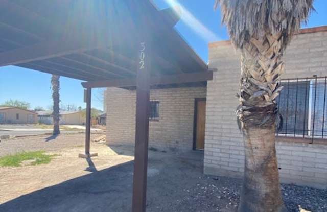 302 West Lee Street photos photos